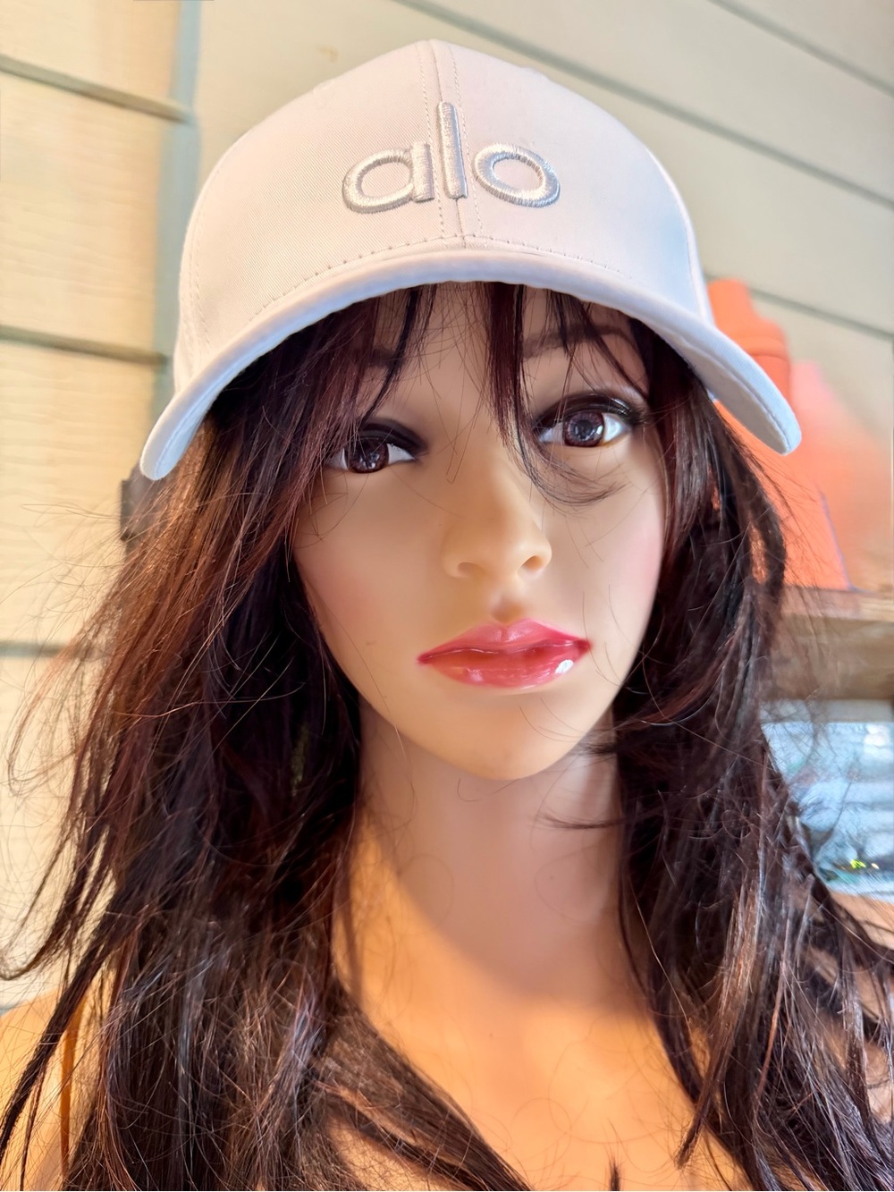 ALO Yoga Off Duty White Embossed Logo Baseball Cap - Picture 4 of 13